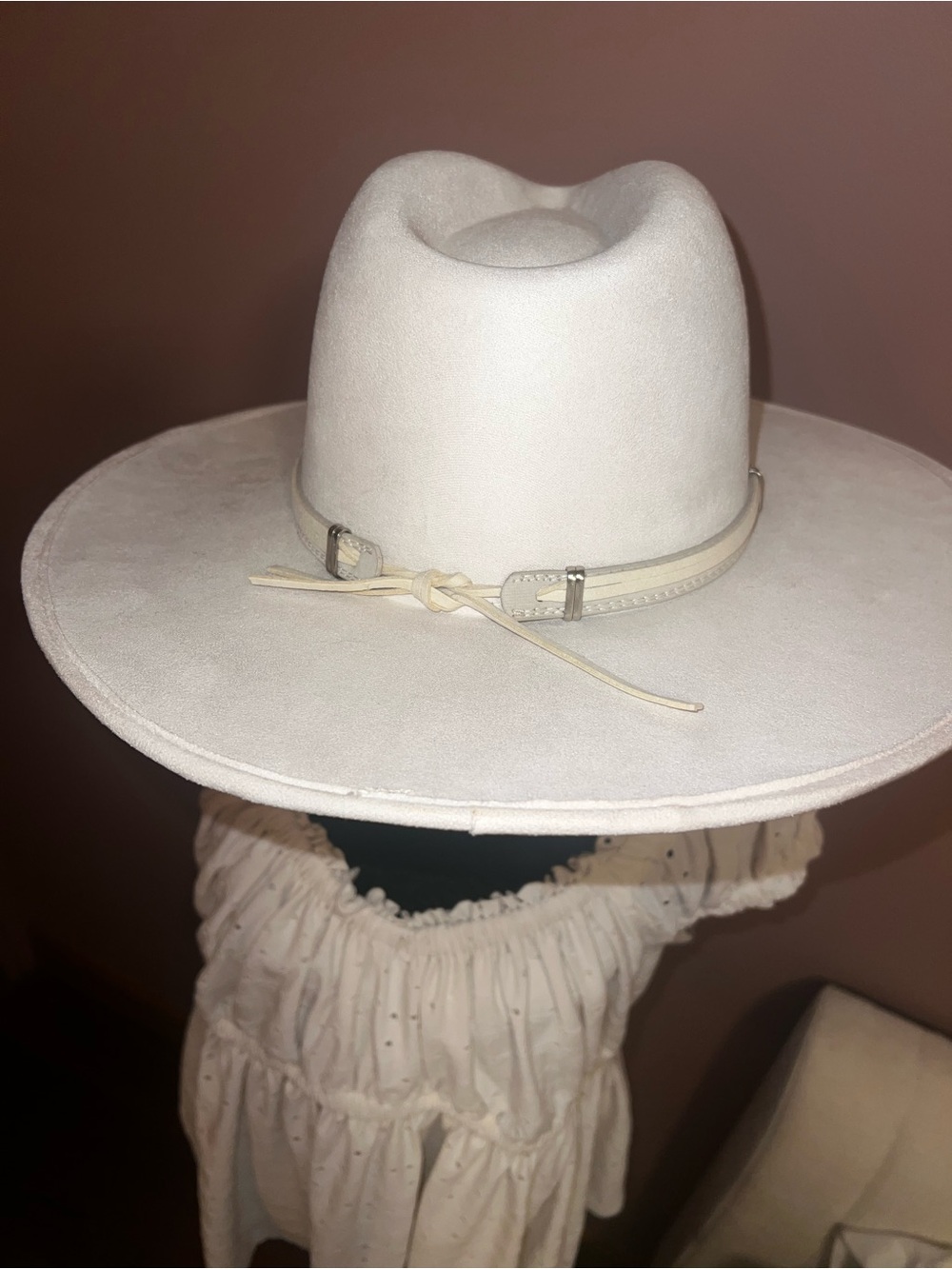 🚨 50% OFF OFFER IN LISTING DETAILS! 
Molly Green Cream Wide-Brim Cowboy Hat